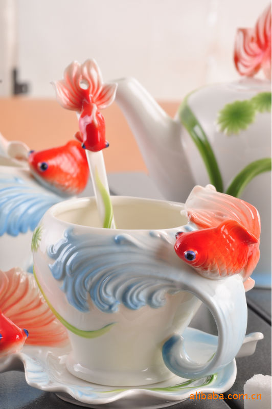 珐琅瓷15头年年有余金鱼陶瓷创意咖啡具套装礼品法兰瓷批发送朋友