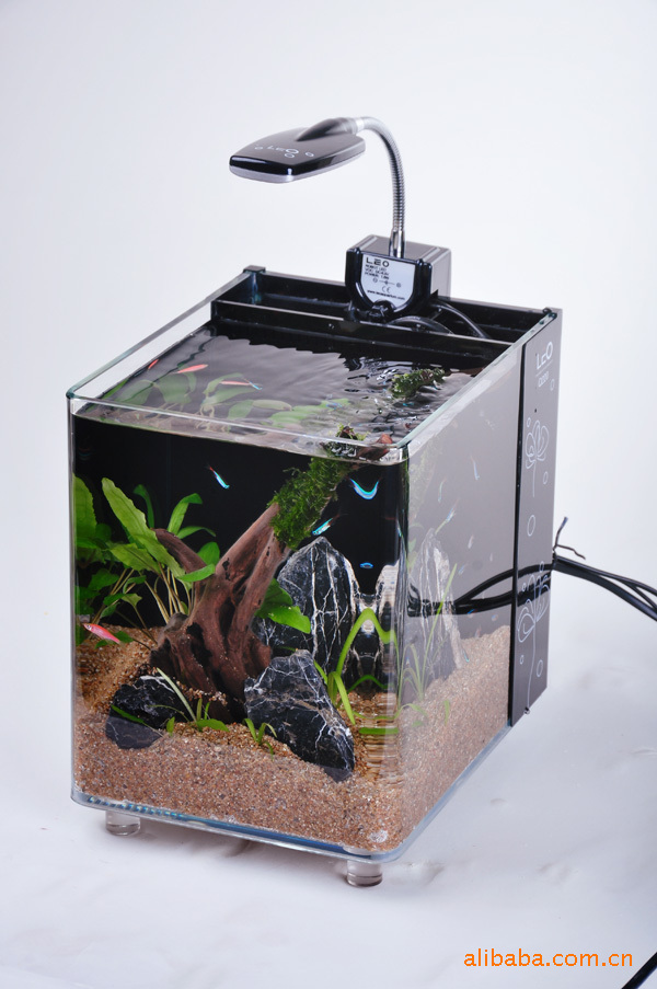 供应leo 莱易欧q220 leo莱易欧 鱼缸 超白工艺水族箱