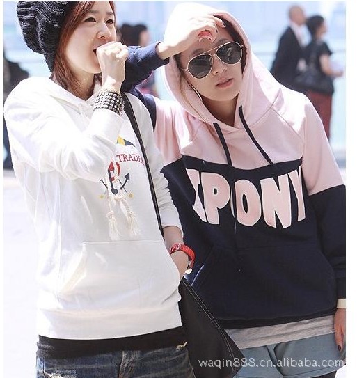 812# 2011年韩国韩版经典 李孝利最爱69号数字抓绒拼接带帽卫衣 30.