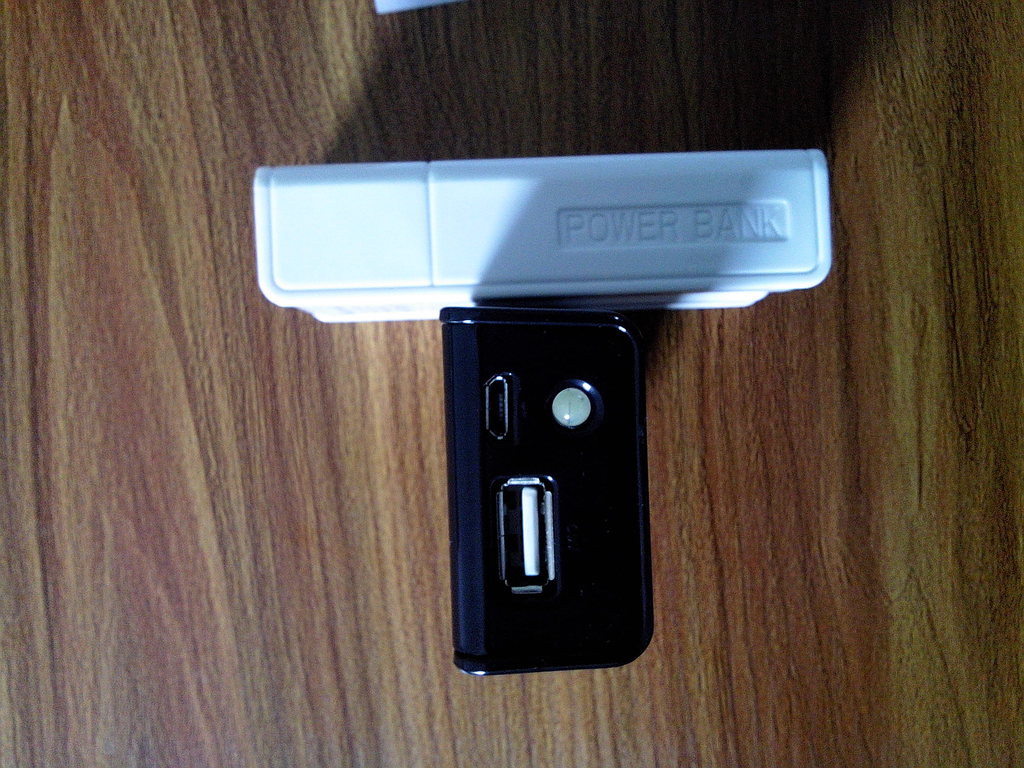 工厂直销,批发高品质移动电源5600毫安