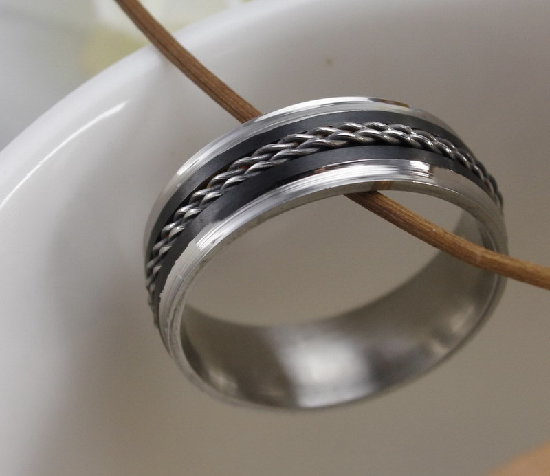 欧美风中间两钢丝条戒指指环男女通用钛钢饰品批发