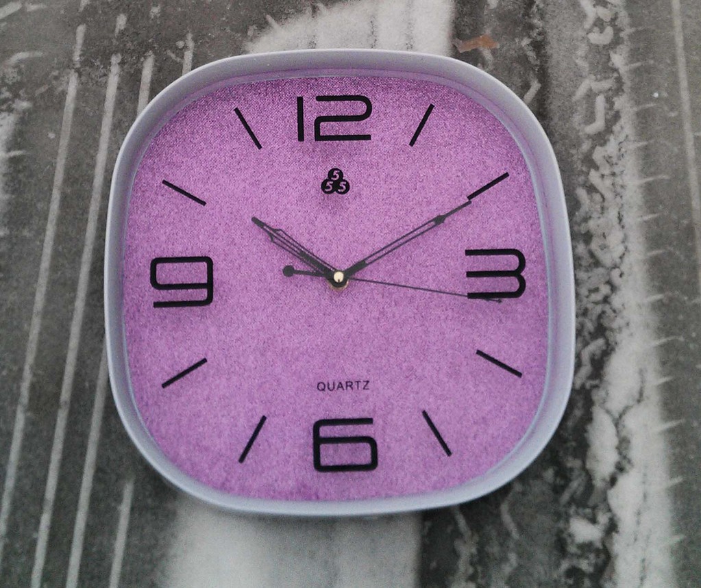 金粉彩布盘面石英钟,静音扫描机芯,上海三五牌品牌钟表特卖