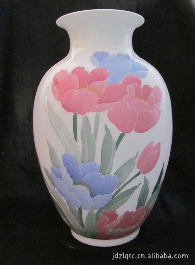 景德镇 陶瓷 制作精美 厂家直供 长期供应 手绘釉下五彩花瓶