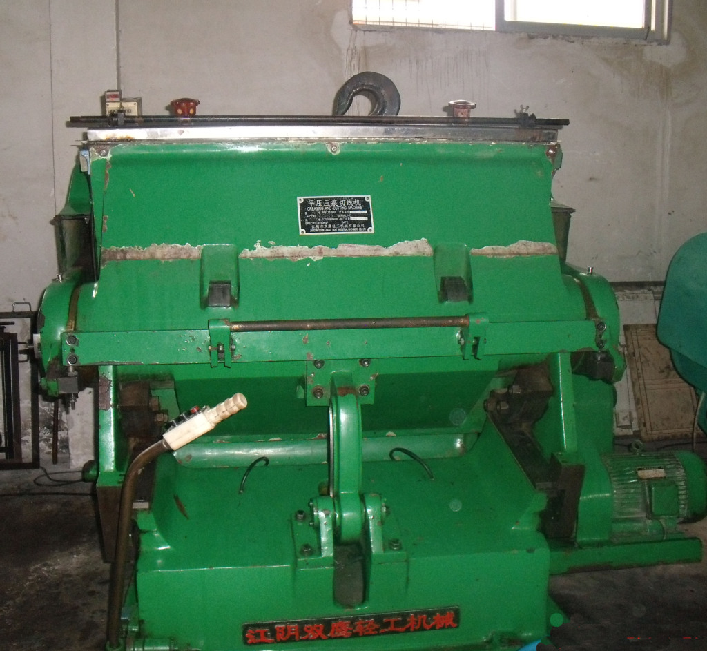 销售二手ml-1300平压压痕机(啤机)