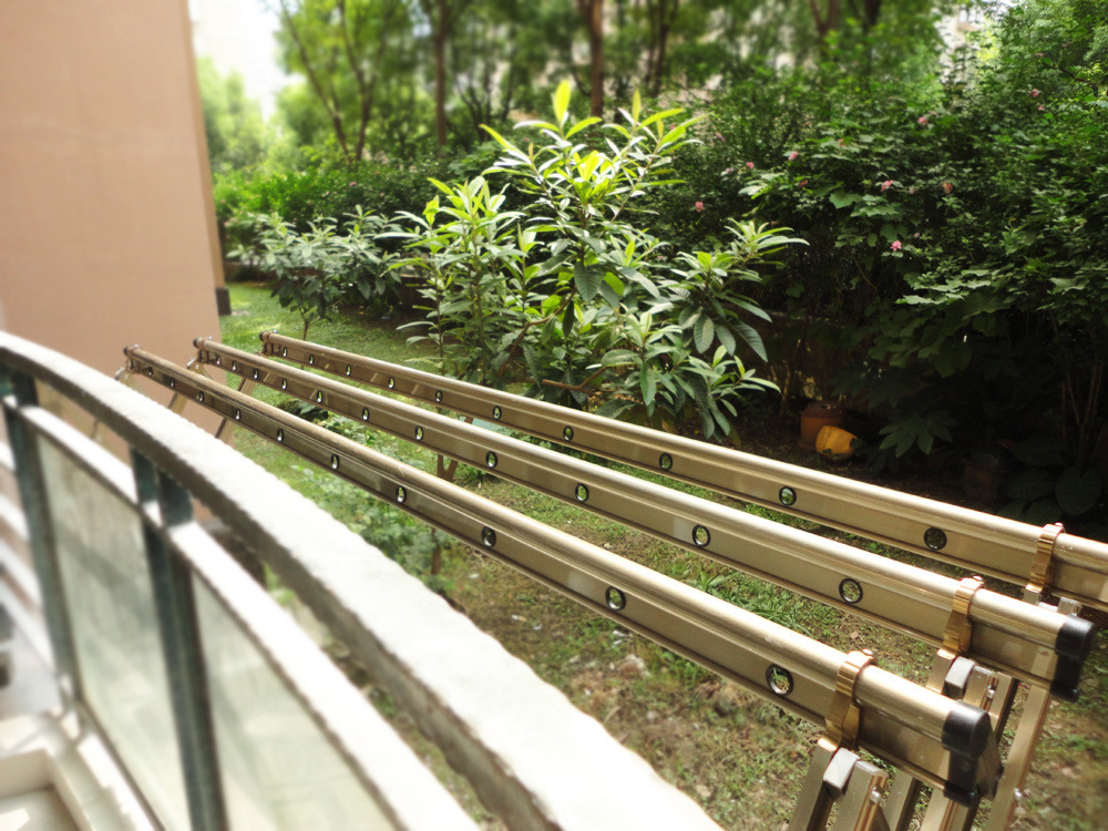 上海 泓鑫 铝合金外阳台推拉伸缩晾衣架