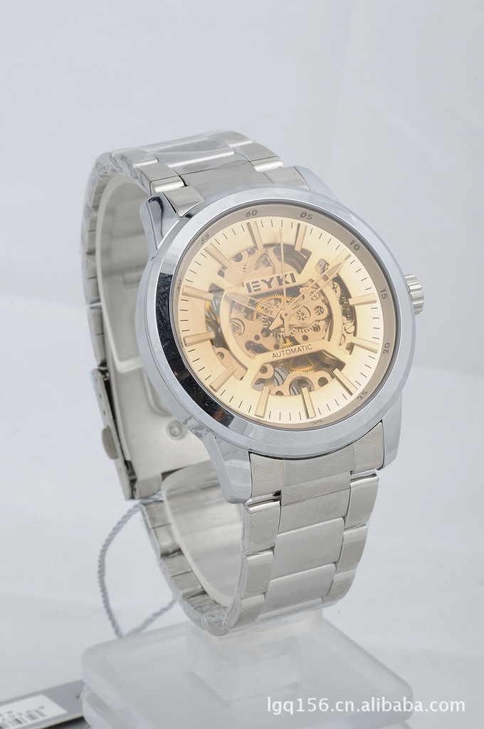 艾奇全自动机械表 型号8526 数字和指针双刻度 进口材质 透明机芯