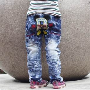 韩版中童后兜大b牛仔裤