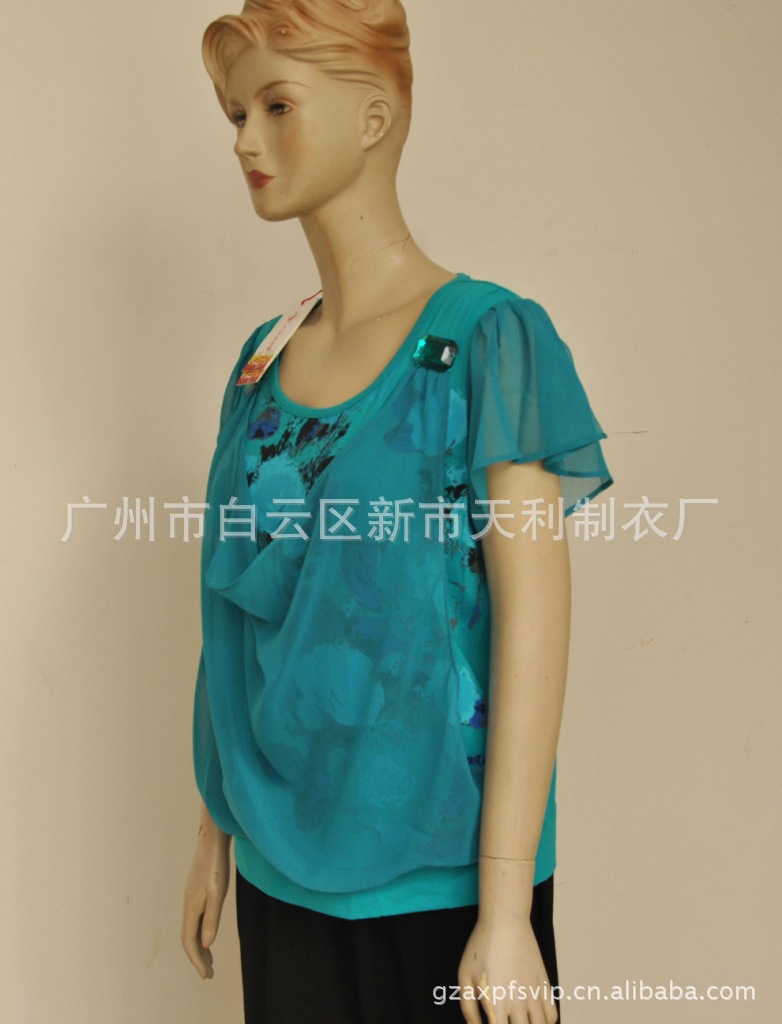 天利阿香婆 时尚大码 民族服装妈妈装 女装t恤批发 假两件