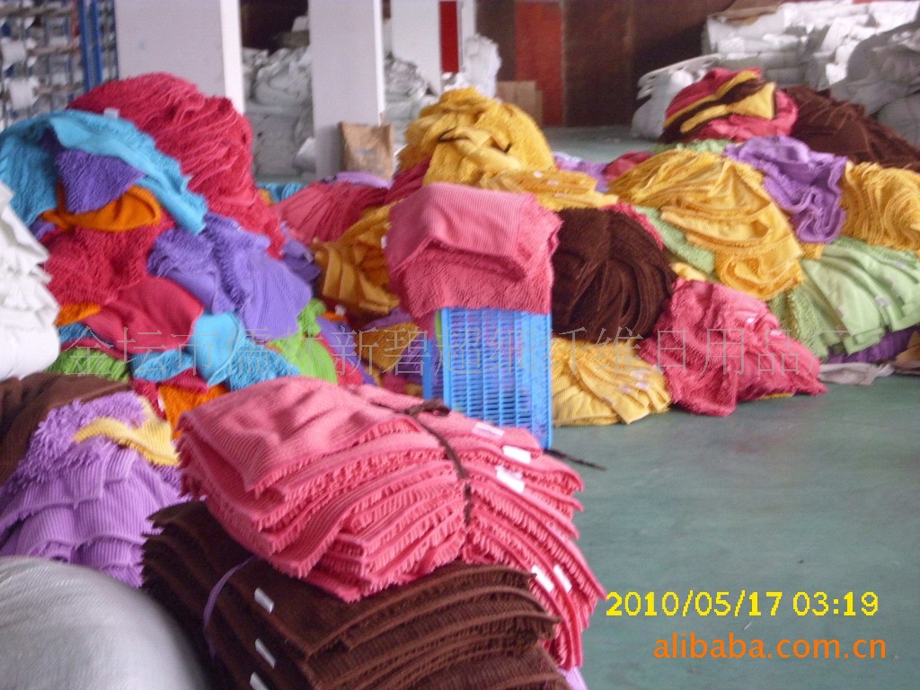 厂家热销经编染色工艺雪尼尔面料