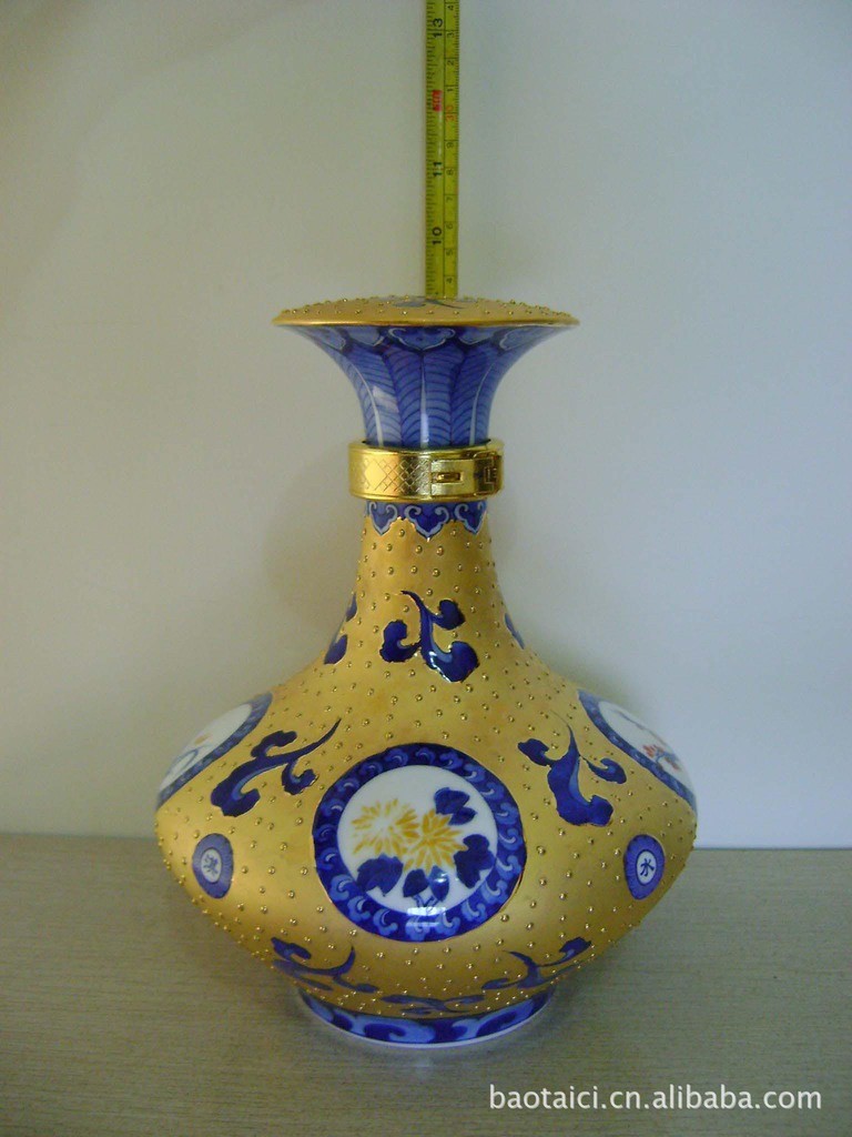 景德镇陶瓷高档手绘描金酒瓶 高档釉下五彩陶瓷酒瓶
