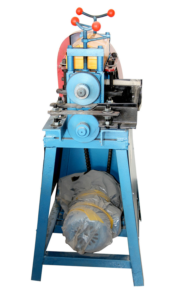 厂家直销 供应质量可靠 性能稳定多功能剥线机 剥线机