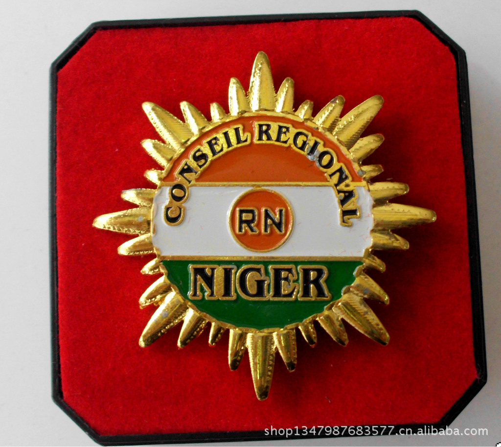 金属冲压徽章定做 金属徽章加工 胸章制作