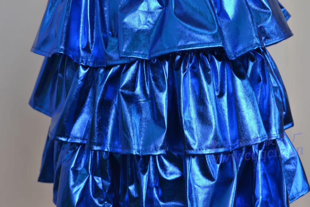 批发前胸有亮片的短款dj服