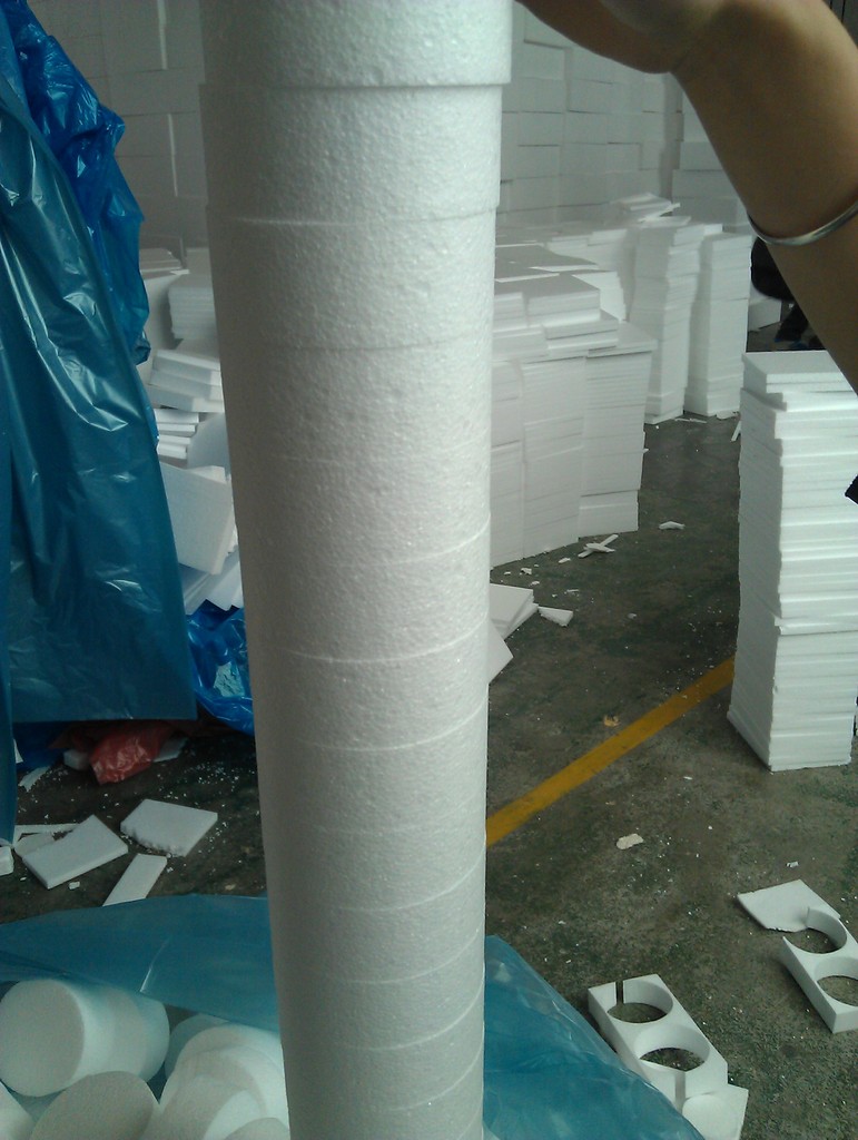 免模保利龙 免模保利龙是用经电热丝切割后人工挖形的产品,产品无须