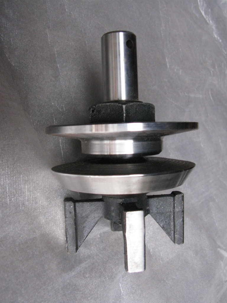 常年供应优质低碳合金钢材质泥浆泵用api7号凡尔体