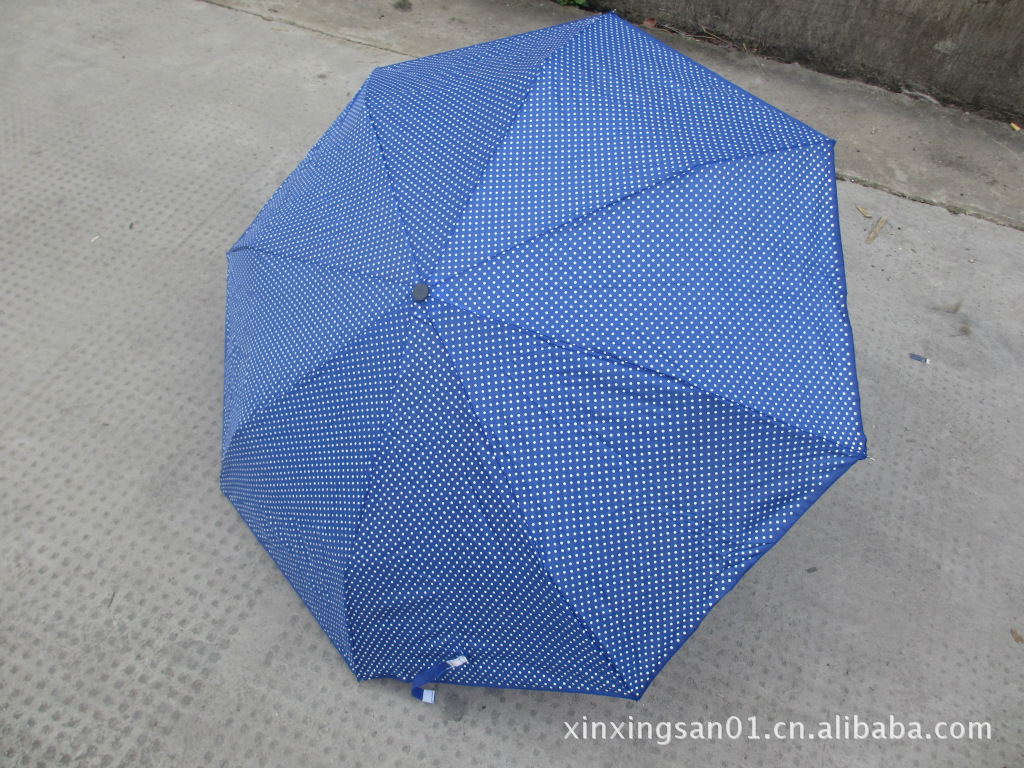 雨伞定制全流程指南：从需求梳理到批量交付，制造业企业如何选对晴雨伞厂家