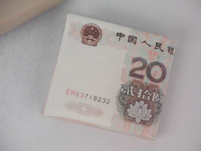 厂家批发短款两折人民币新旧版钱币纯手工个性创意钱包 pu皮