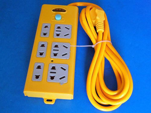 厂家供应 新国标三位21孔16a抗摔阻燃插座 xsl-703