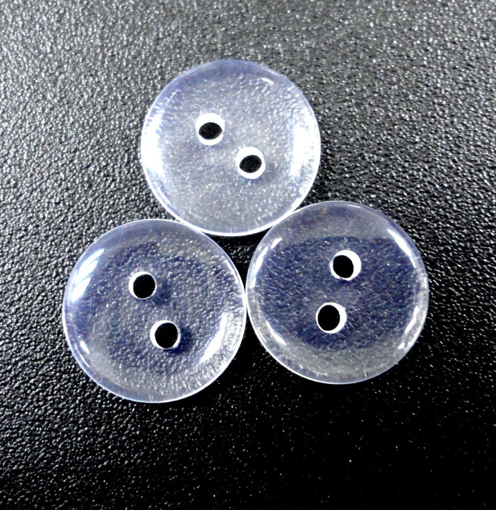 供应28l/2透明药片扣 衬衫纽扣 优质低价树脂纽扣 宇龙纽扣
