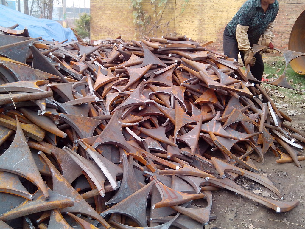 山东专q235边角料 废钢价格 废料 废铁 下脚料