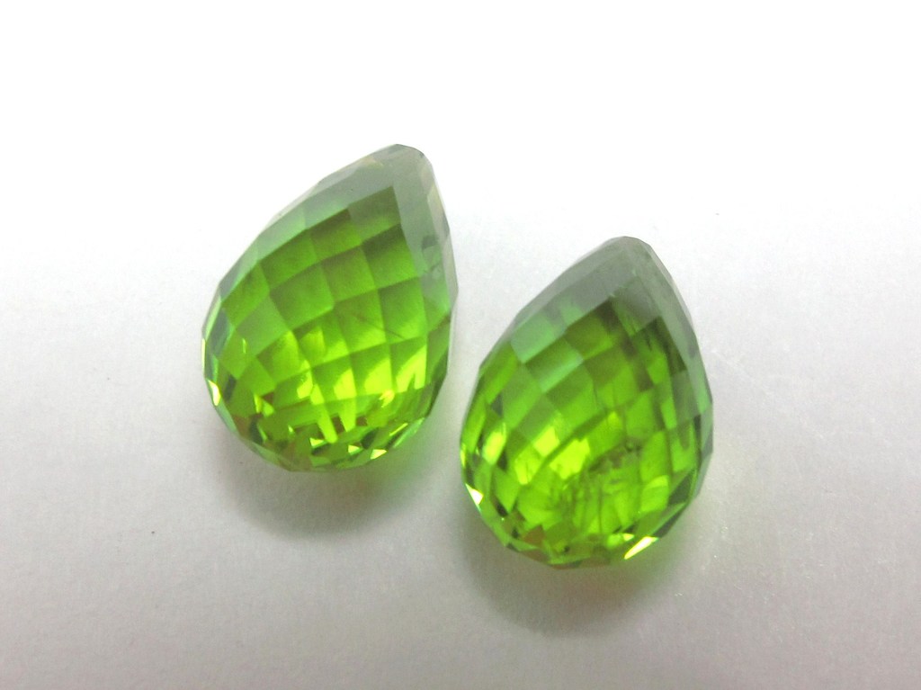 支持混批 供应天然橄榄石 8x10 吊胆 b货 (可供应其他尺码)