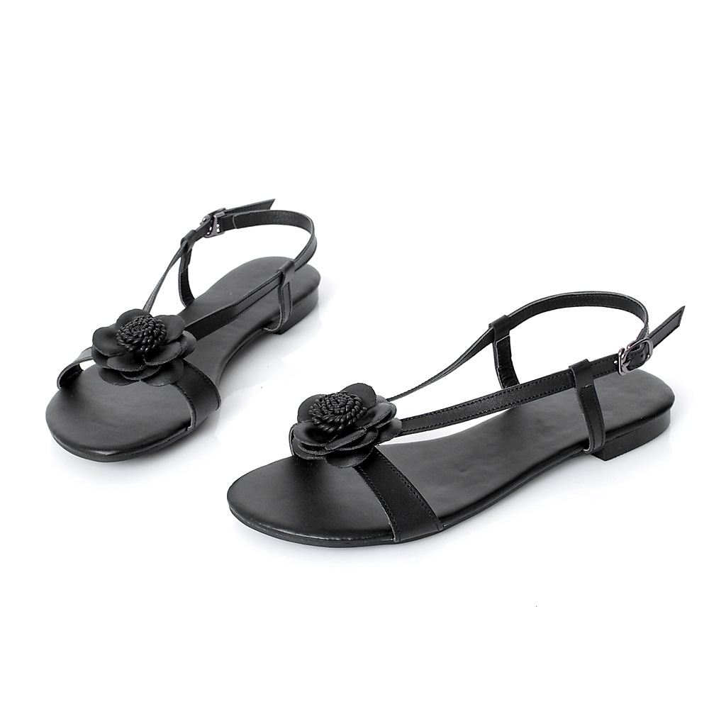 低价促销2012新款全牛皮平底花朵装饰款凉鞋 百搭款女鞋 47.00,46.