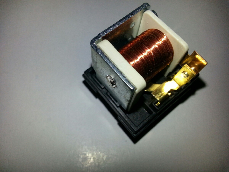 汽车继电器茶色 透明外壳 线圈架 底板塑料件