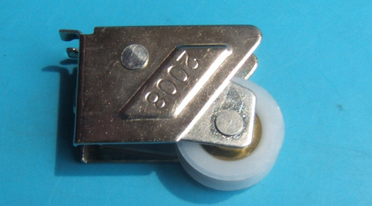 批发铝合金门窗滑轮(l-2) 2008坚美镀镍滚轮 推拉窗移门窗轮