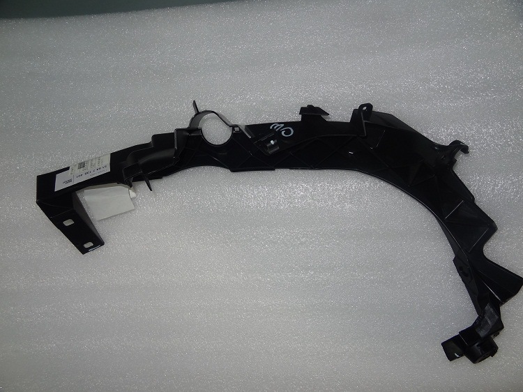 bmw 宝马3系 车身用大灯支架