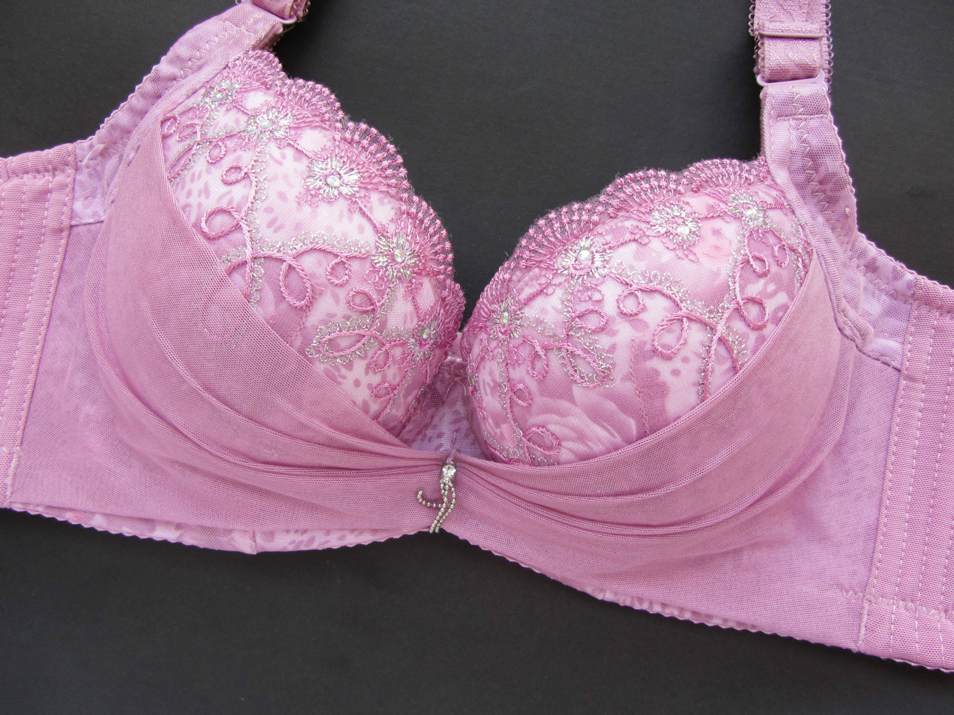 夏季新款文胸批发 刺绣花朵聚托侧收副乳女士内衣文胸图片_13