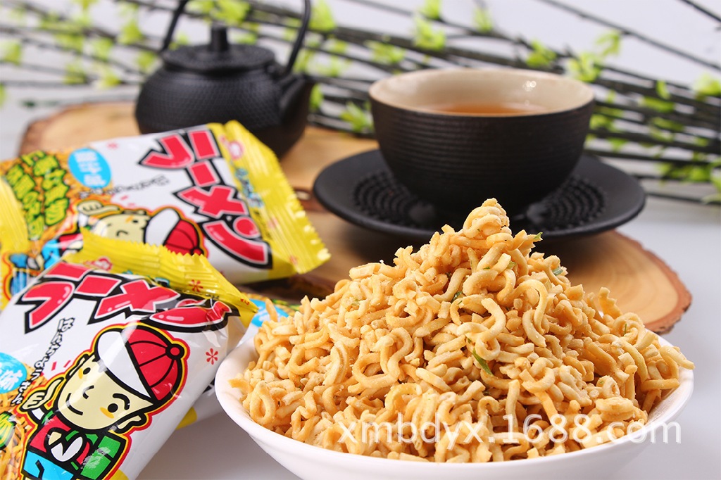 台湾特产休闲办公室零食 小班长鸡汁点心面 两种口味任你挑选