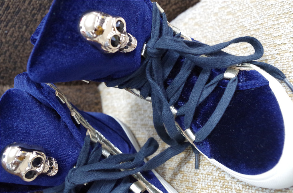 alexander mcqueen麦昆经典鬼头骷髅头金丝绒平底高帮绑带运动鞋