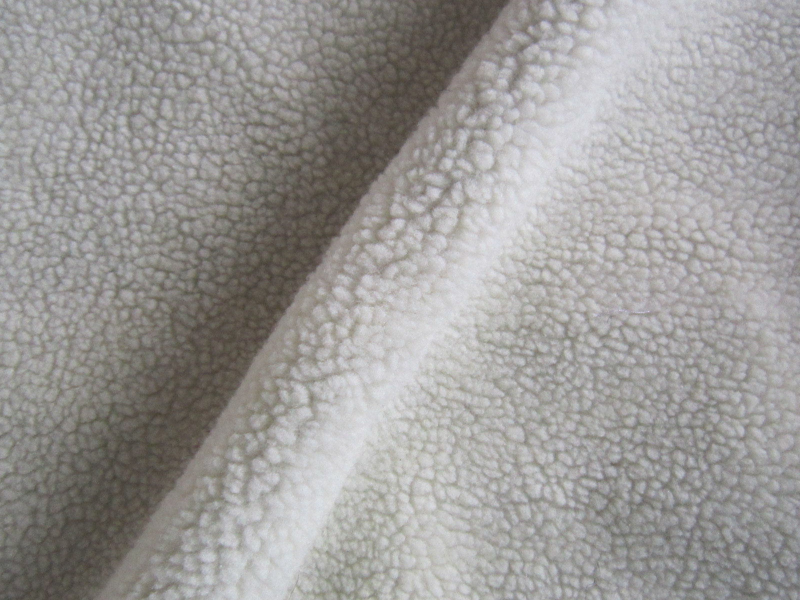 供应优质复合面料 假毛 人造毛皮 仿毛 羊羔毛复合面料