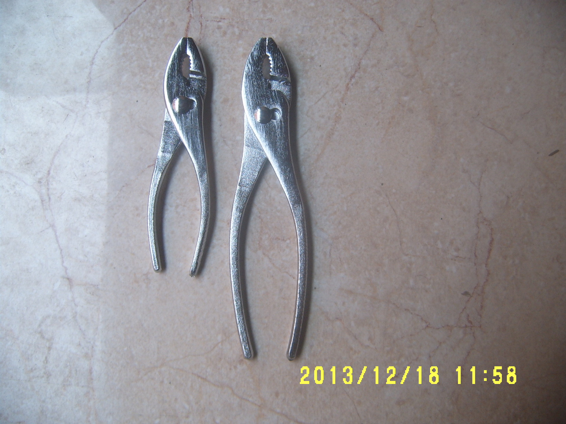 6寸劳动牌鲤鱼钳