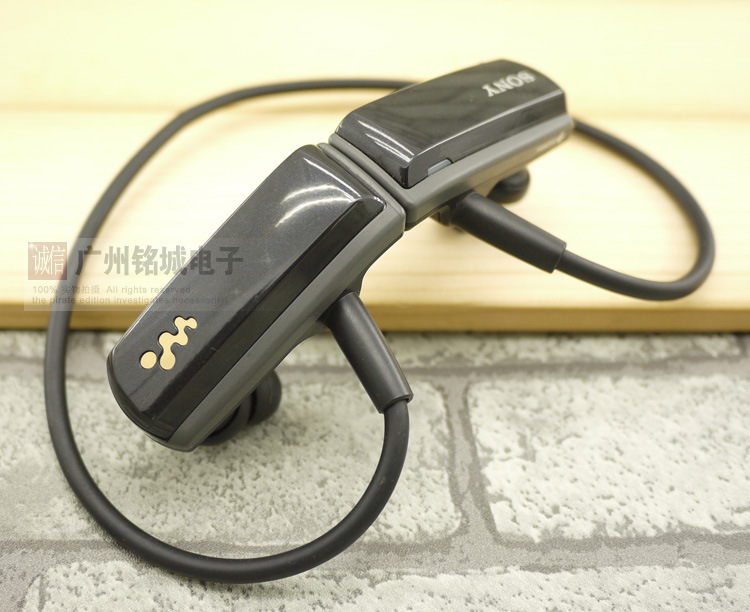 mp3 w252 索尼运动型mp3正品 索尼nwz-w252的耳机与播放芯片融为一体