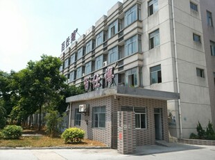 湖州服装定制行业动态：紧跟时尚潮流