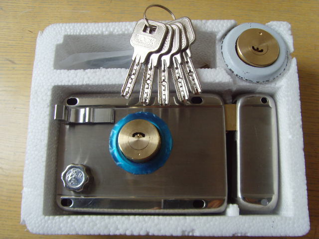 圣世锁具203a防盗门锁1.2厚不锈钢月牙铜头圆柱泡沫礼盒装.