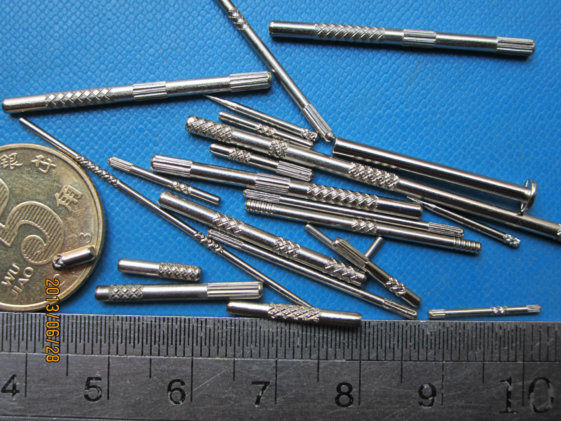 无尾钉不锈钢轴 滚花轴 不锈钢辊花轴 搓花轴 平价不锈钢轴