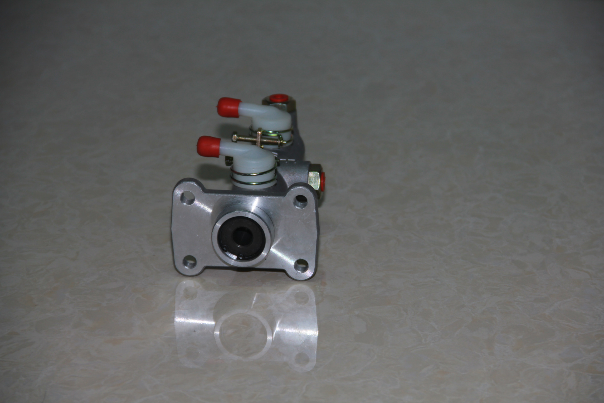 供应三菱液压制动总泵/刹车总泵 mb-295340