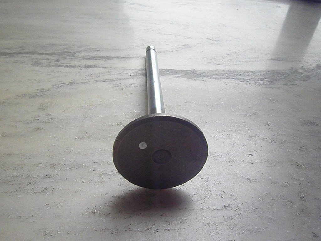 供应康明斯kta19发动机配件加强型排气门3088389