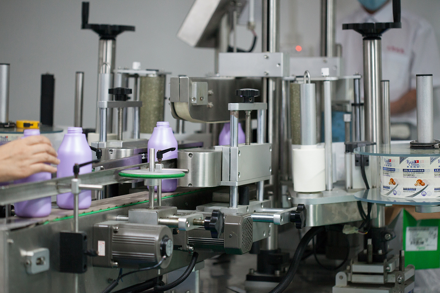 洗发水厂家 洗发水批发 洗发水加工厂 供应正品洗发水 香港鸣彩