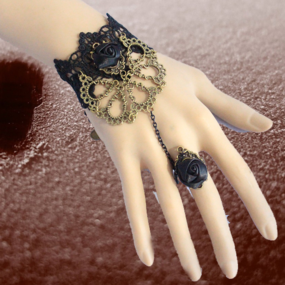 黑色哥特风吸血鬼玫瑰花蕾丝手链带戒指一体链复古手饰品 mtb118