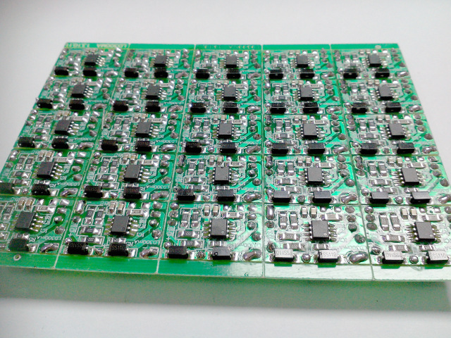 汽摩用品,配件 车灯及灯泡 大灯,前照灯 供应led电动车灯电源   &
