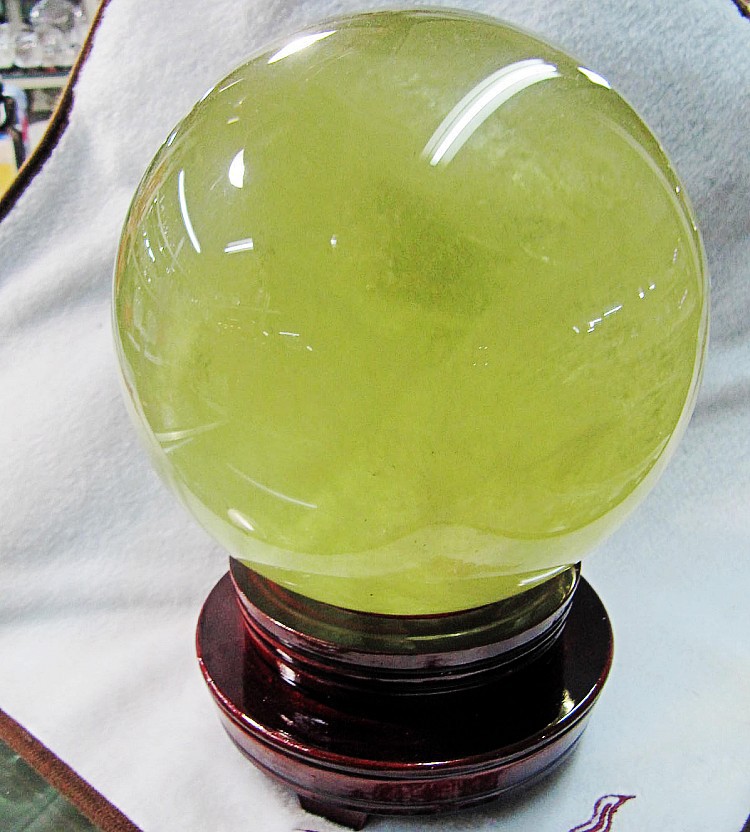 天然黄水晶球摆件 转运球 风水球 黄水晶原石 消磁招财 14cm