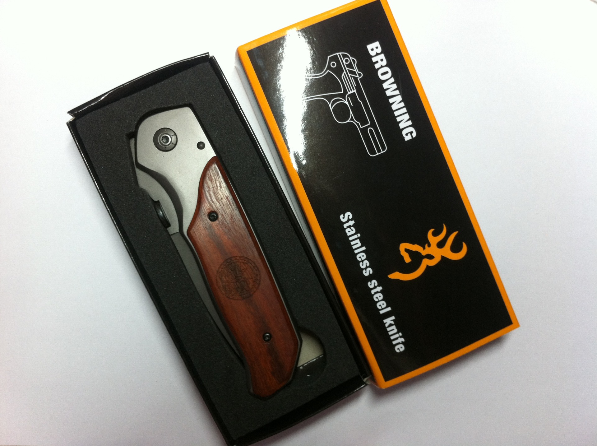 供应勃朗宁browningda30彩木柄折叠水果刀
