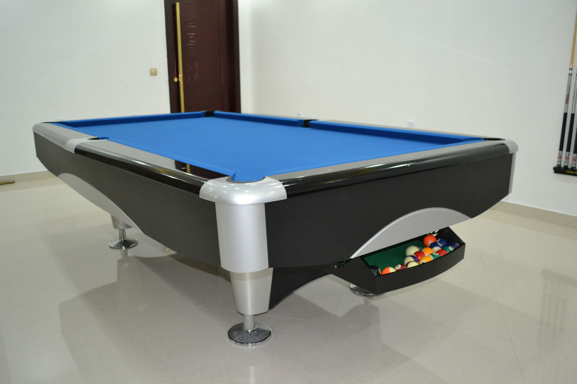 厂家直销正品健文家用高档出口黑色花式第5代法式九球台.撞球台