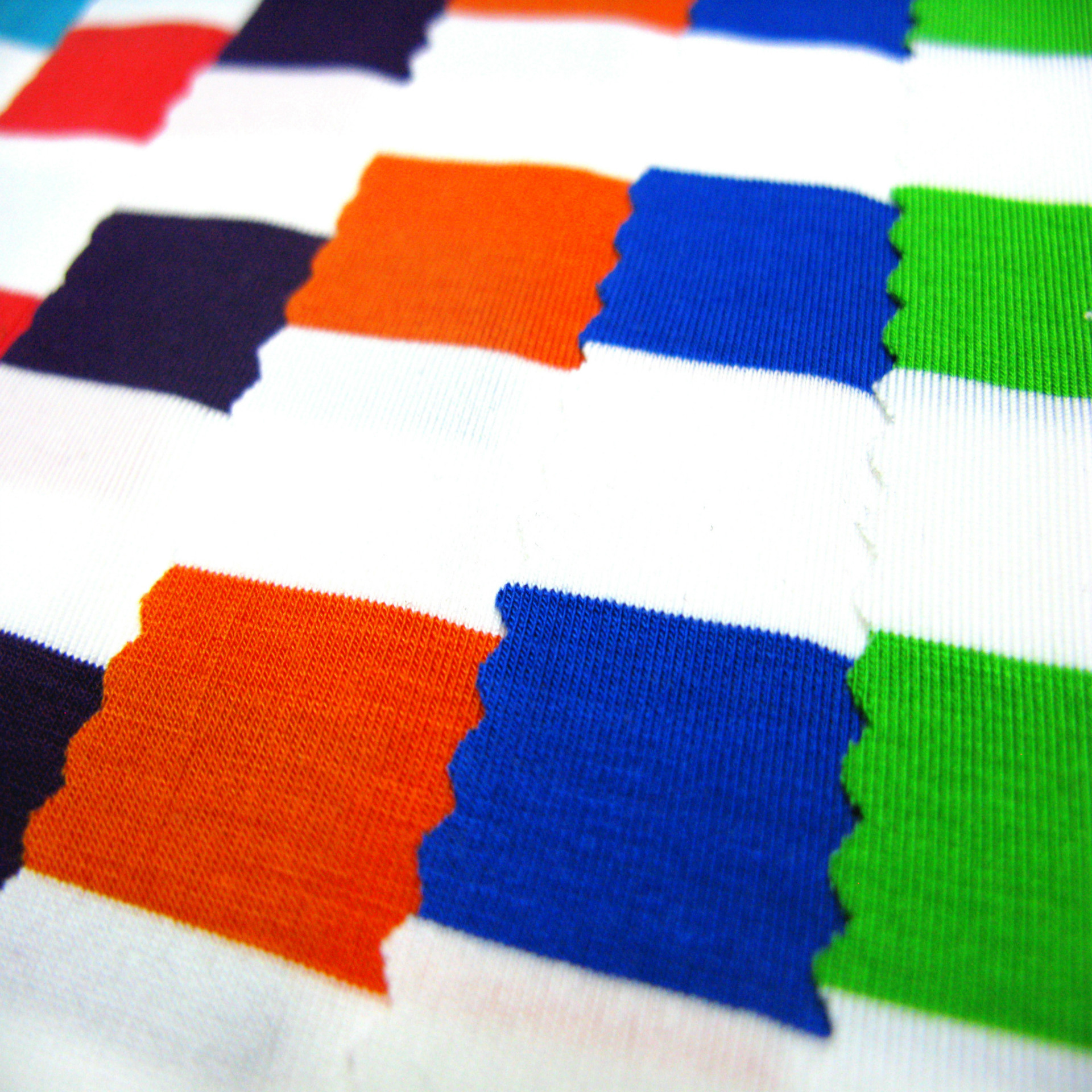 人棉面料厂家供应彩条汗衫布 条纹布 色织汗布 间条针织面料