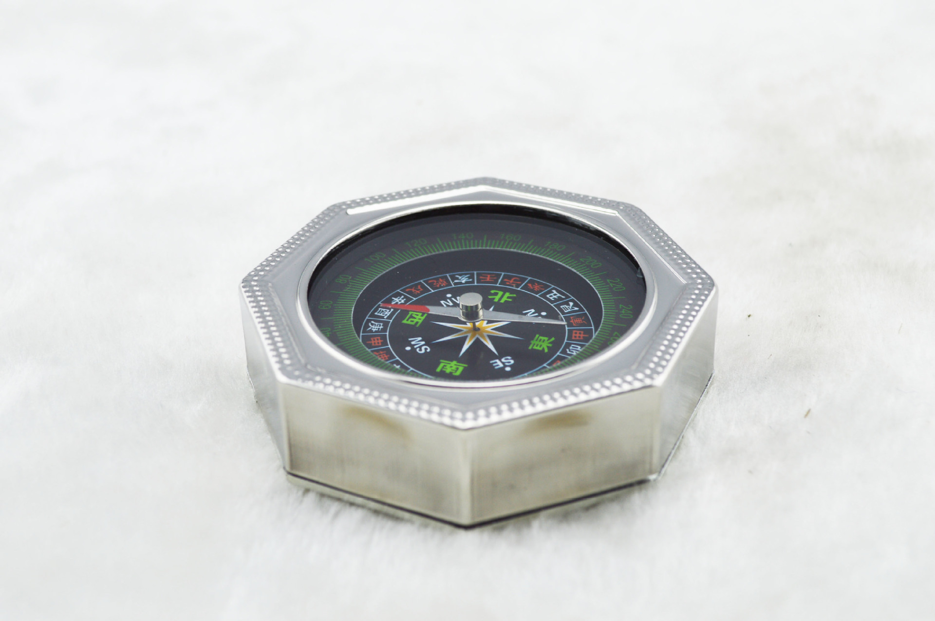 厂家直销八角便携式指南针登山野营旅游户外用品创意户外生活