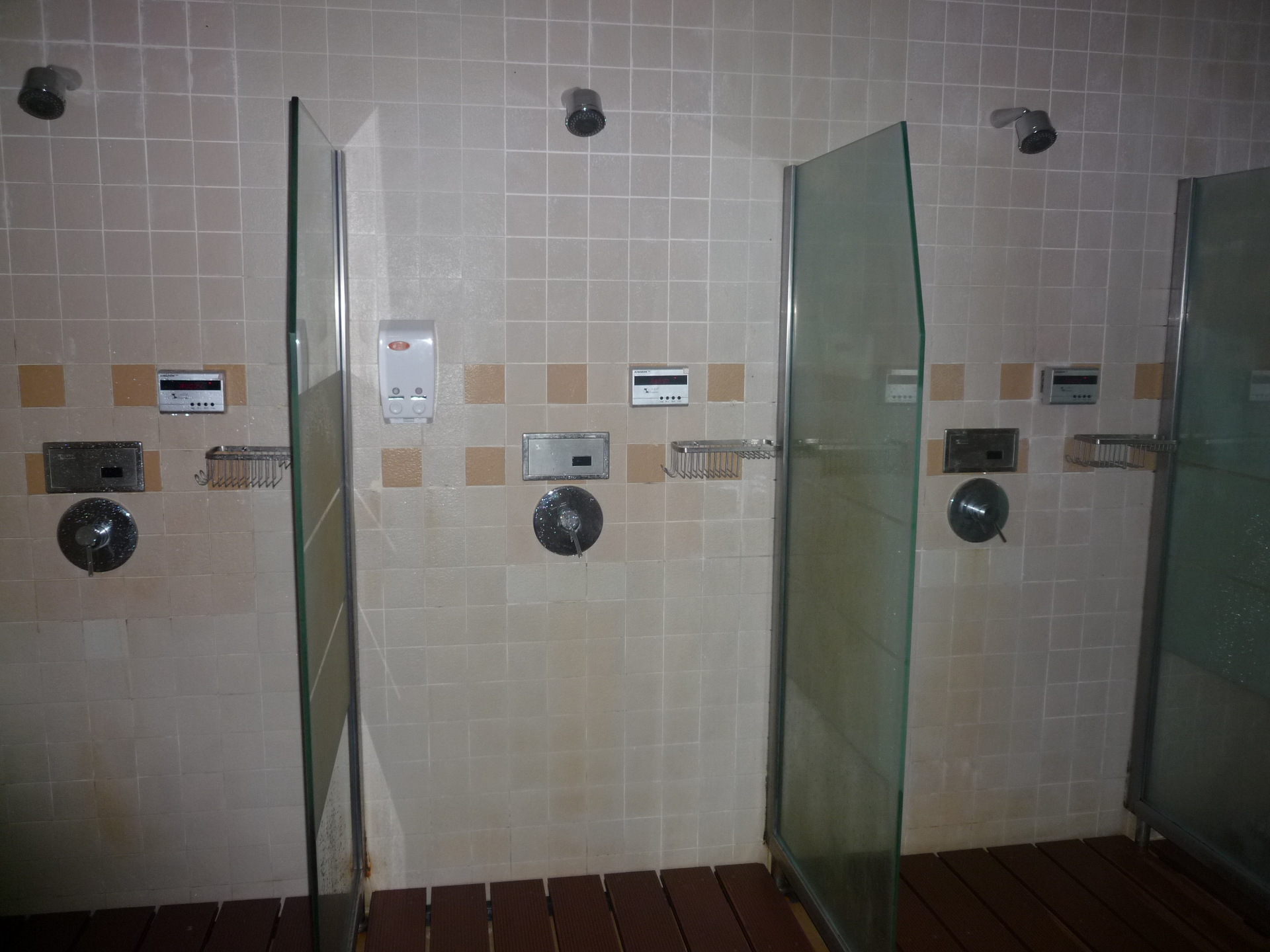 供应新型智能计费,ic卡淋浴器,节水淋浴器 se-6900