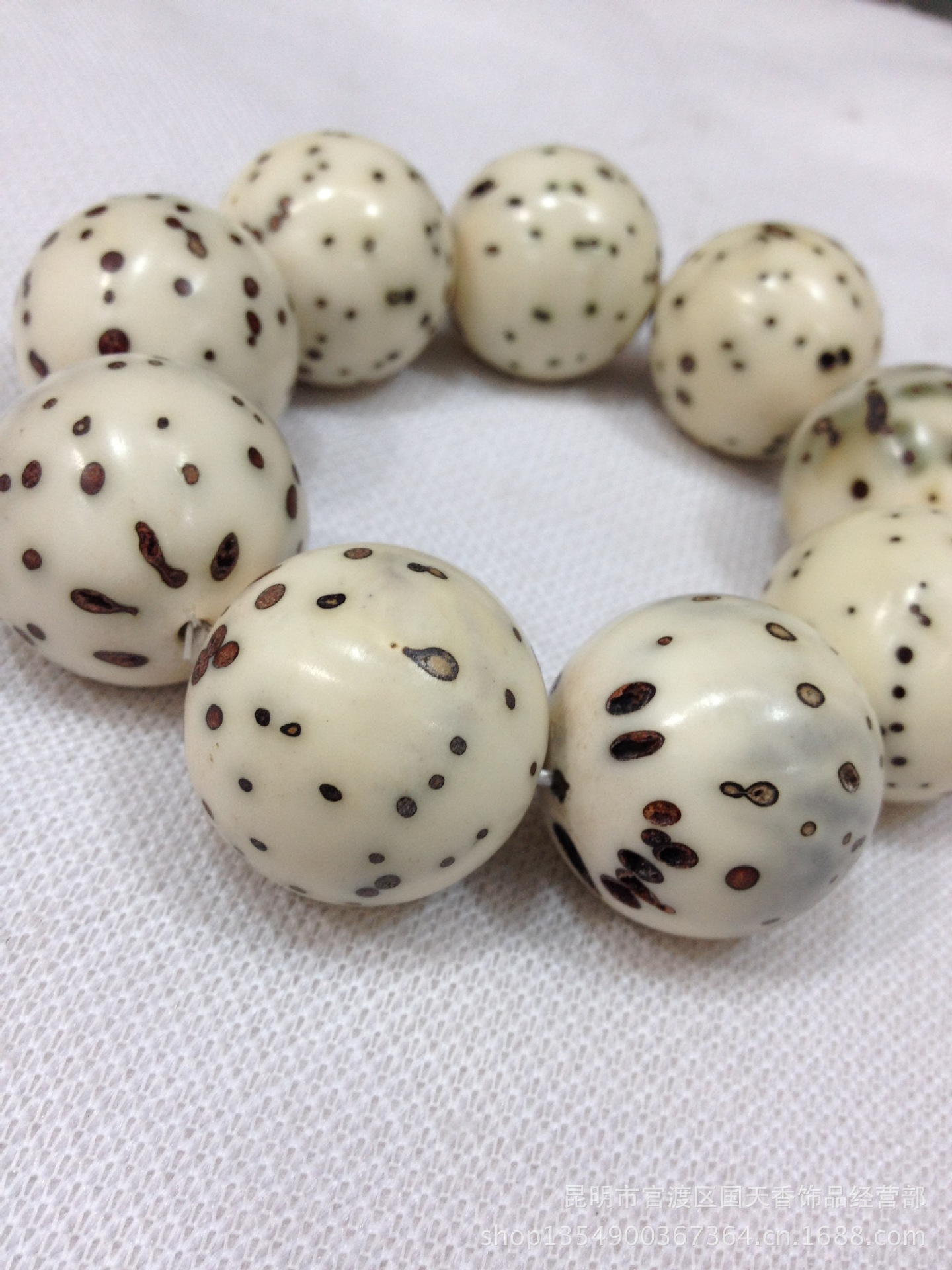 批发25mm 27mm千眼菩提子手串 鳄鱼果 菩提子之王